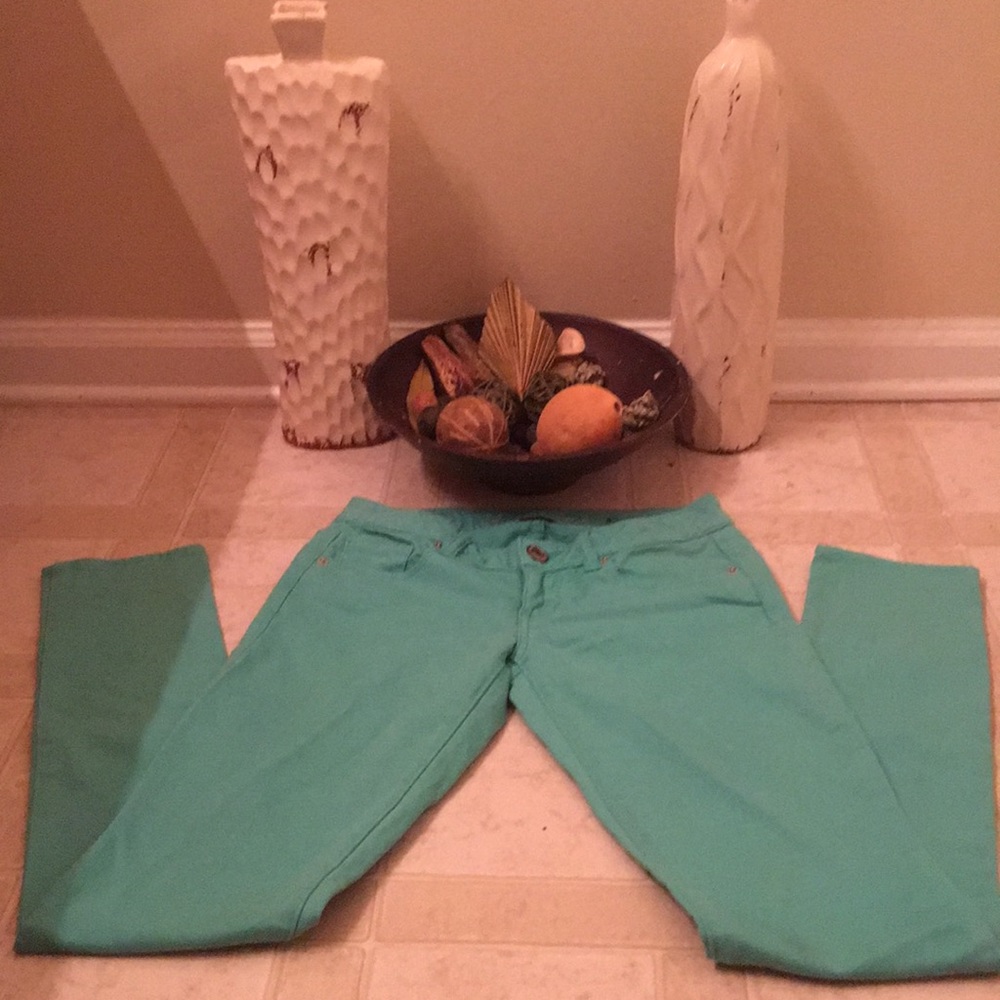 Stretch fitted pants